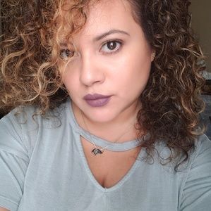 Meet your Posher, Beatriz